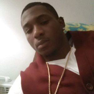 Meet your Posher, Devonte